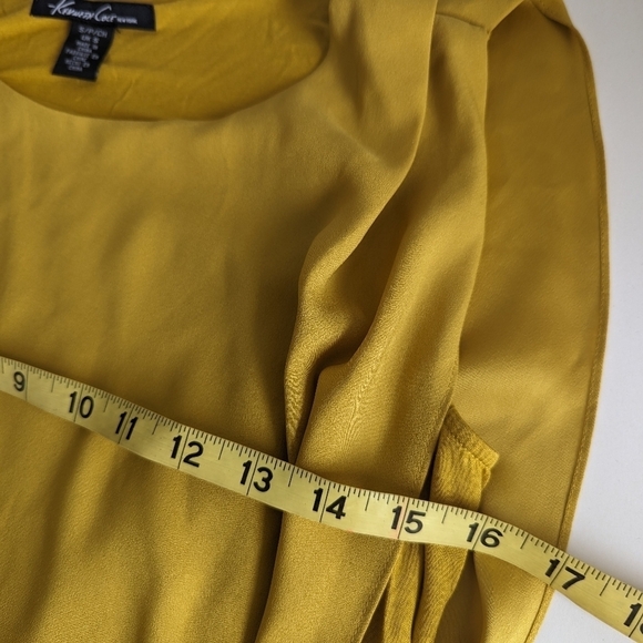 Kenneth Cole Draped Asymmetrical Blouse Sleeveless Scoop Neck Lined Mustard sz S - Picture 10 of 11